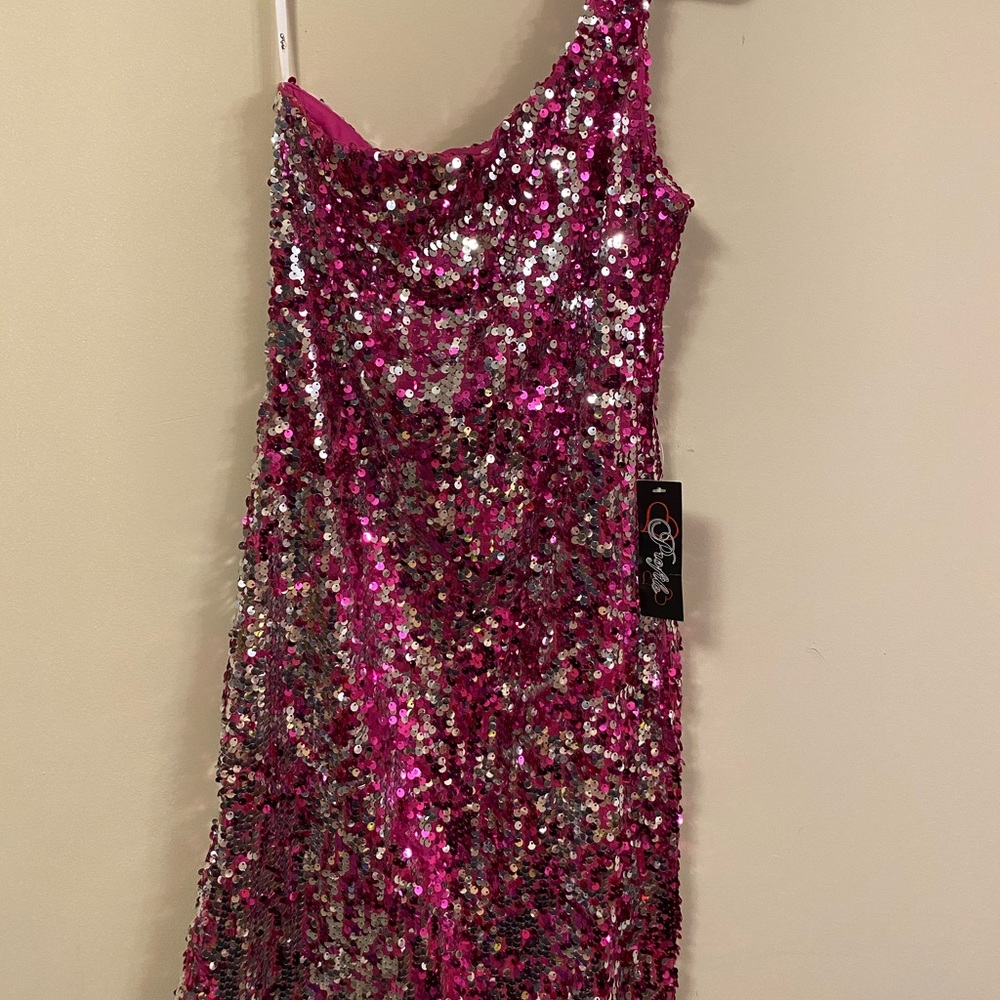 One shoulder sequin dress
